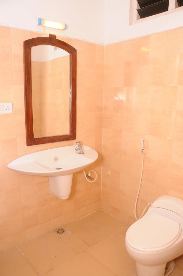 Srs Regency Hotel Anantapur Exterior photo